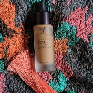 Younique liquid foundation